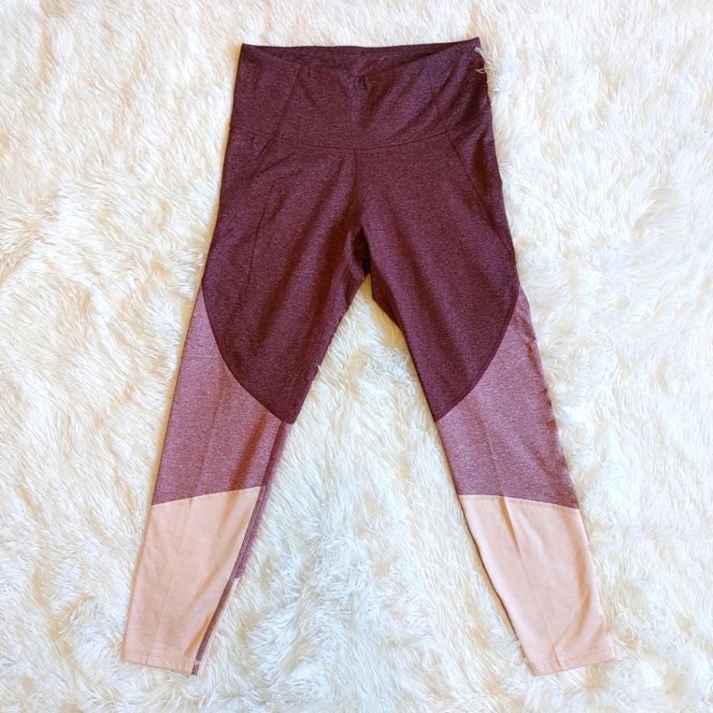 Old Navy || Activewear Leggings, Size Medium, Burgundy Colour Block